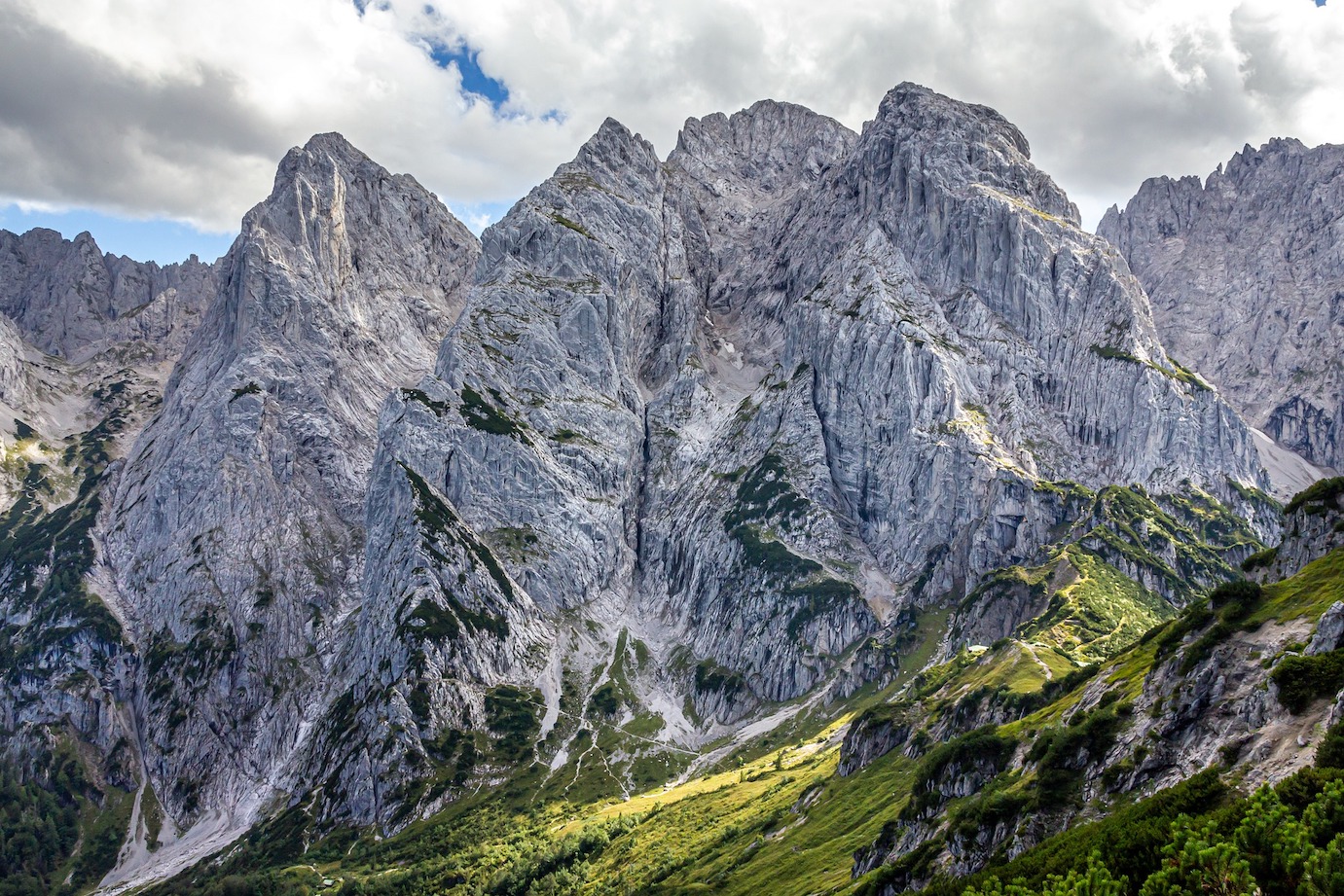 Julijski Alpi - Planinarsko sportski klub Balkan